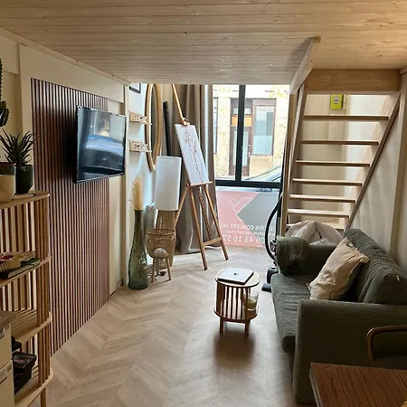 Le Nid Suspendu Apartment *
